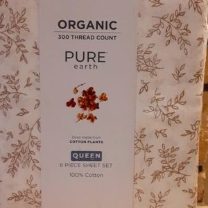 Organic 300 Thread Count Queen Sheet Set
